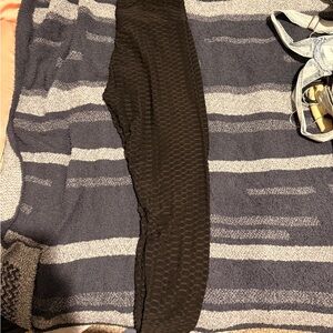 Black High-waisted Cross Textured Leggings